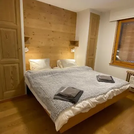 Apartment Hurlebise 8 *