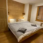 Apartment Hurlebise 8 *